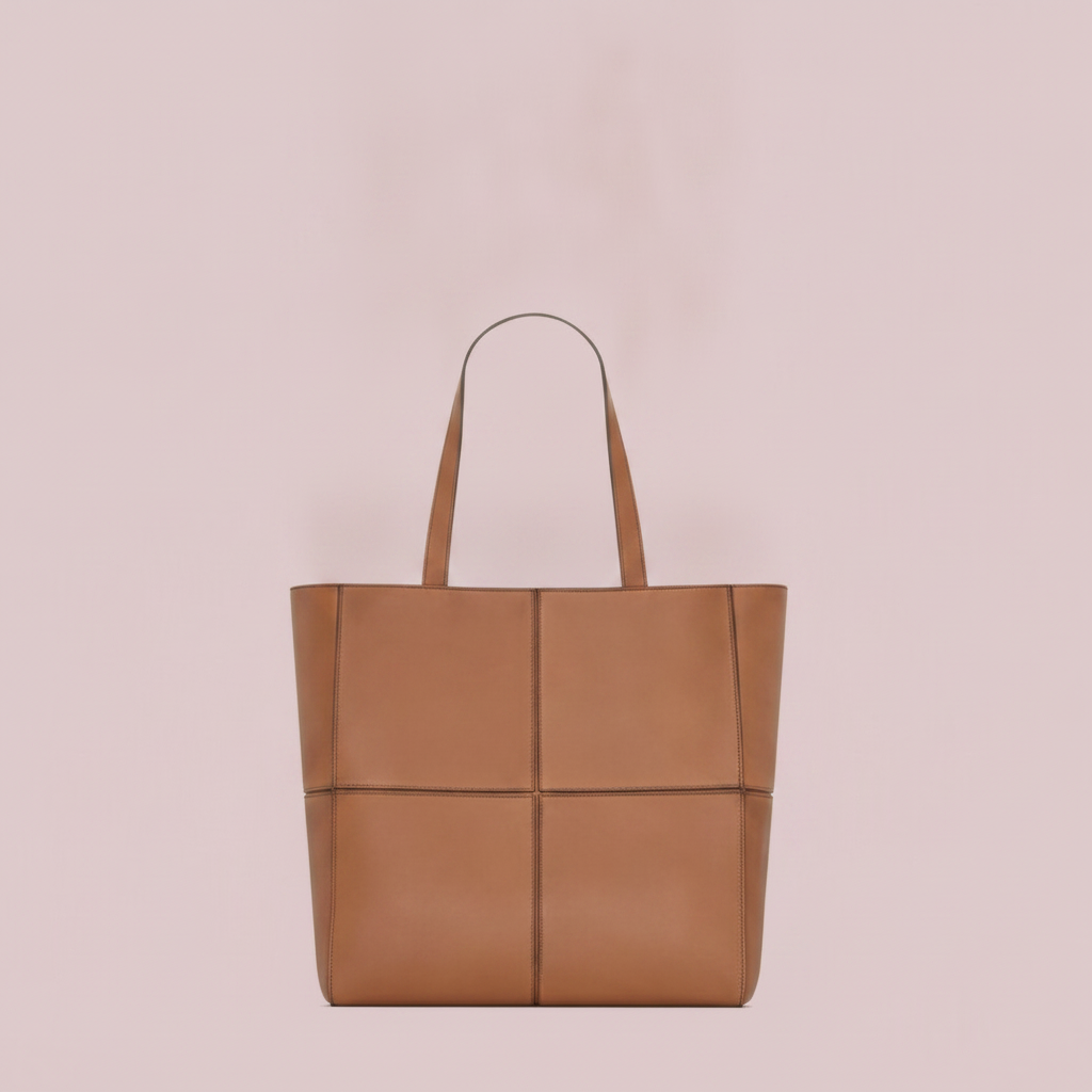 small 4 CARRÉ tote in leather